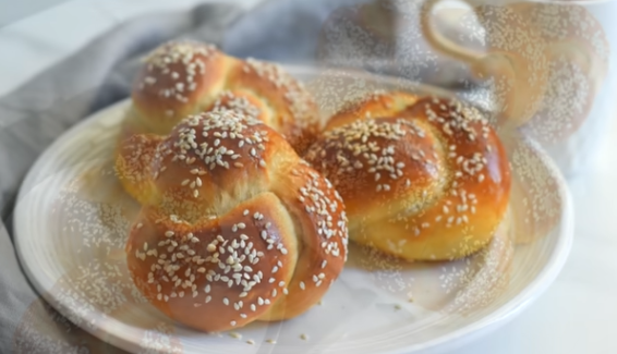 Gluten free Challah Rolls